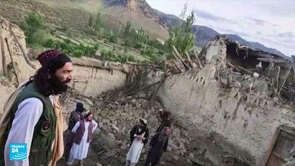 زلزال يوقع ألف قتيل على الأقل في أفغانستان