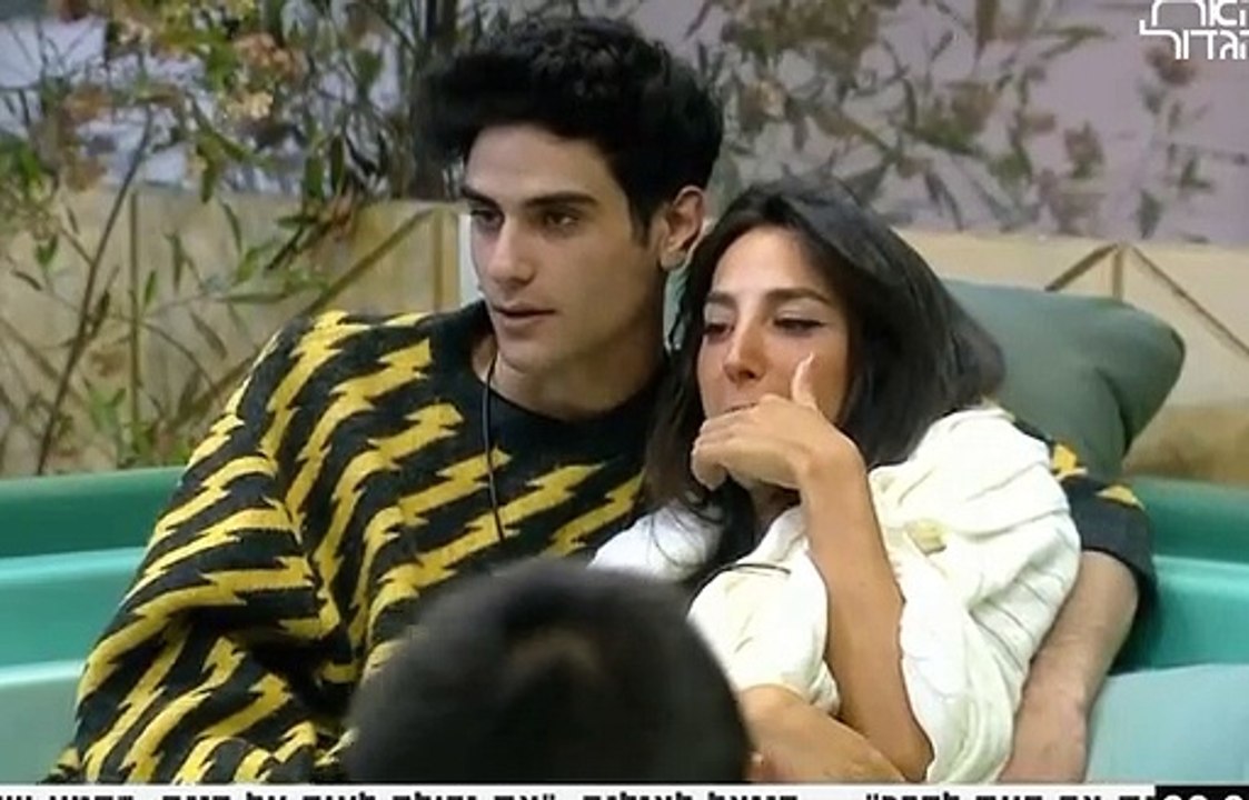 אופק אומר לטליה שהיא לא נותנת לו חום בחזרה. טליה עונה שהיא קרה אבל בסוף זה משתחרר לה