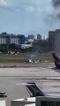 Avión se incendia tras aterrizar en el Aeropuerto de Miami