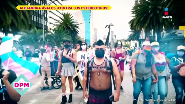 Alejandra Ávalos responde a críticas por foto en traje de baño