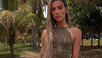 “Vista così ancora meglio”. Soleil Sorge, via tutto poco indosso e scattano gli applausi