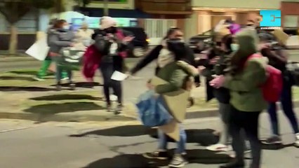 Estudiantes del Instituto 221 reclaman en 9 y 38 por mejoras edicilias