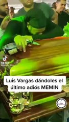 Viral el video del bachatero Luis Vargas despidiendo a Memín el Sucesor