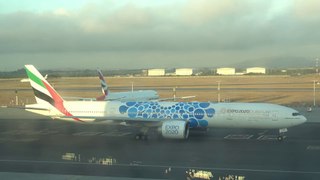 Emirates 777-300ER Expo 2020 Mobility Livery Landing At Cape Town International Airport *4K*