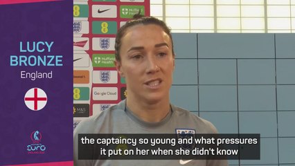 Former England captain Houghton felt media pressure - Bronze