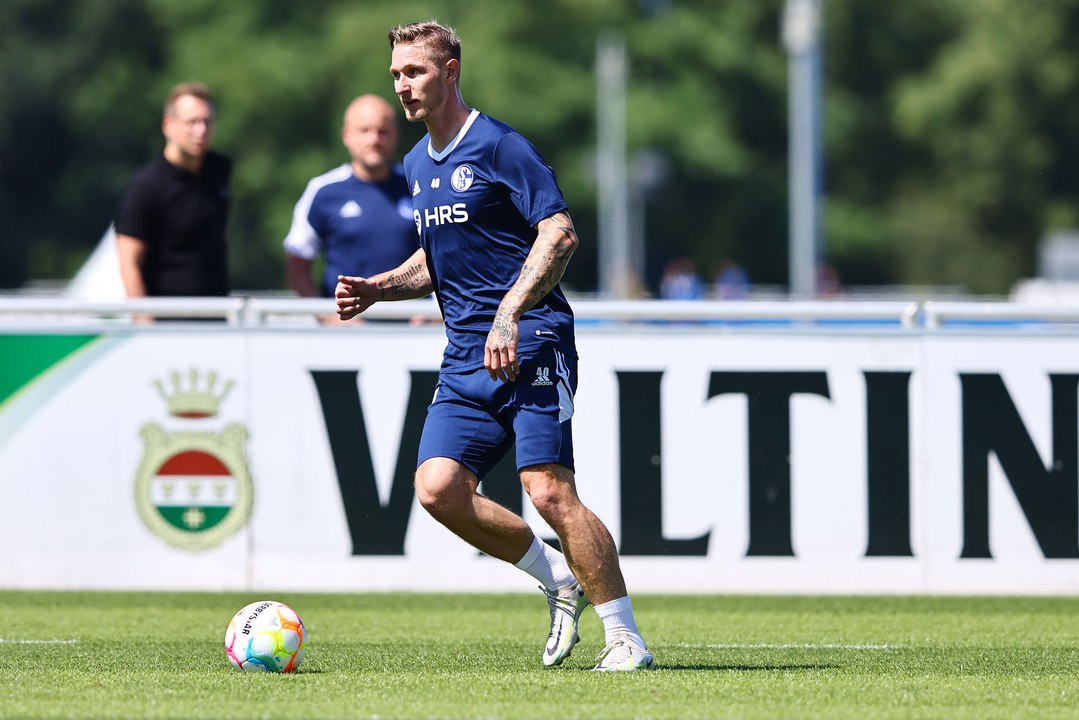 'Warum Schalke?': Polter über Telefonat mit Schröder