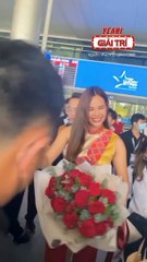 NÓNG Catriona Gray chính thức đến Việt Nam hội ngộ cùng H'hen Niê trong đêm Chung kết MUVN 2022