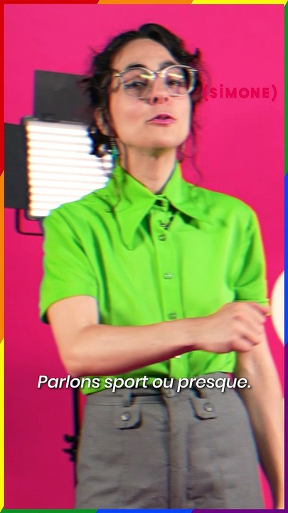 SIMONE - JT de Simone : Un débat lunaire sur le topless, l’outing forcé de Rebel Wilson, le retour des jupes, des crop tops et… des relous !