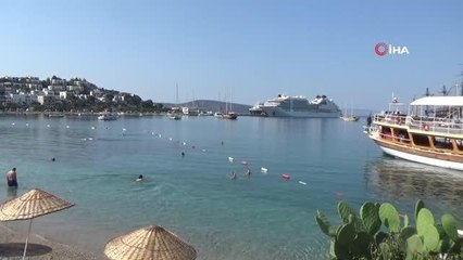 Kruvaziyer gemisi 383 yolcuyla Bodrum'a geldi