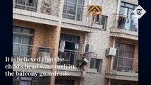 لحظة إنقاذ طفل معلق على ارتفاع أكثر من 40 مترا في الصين