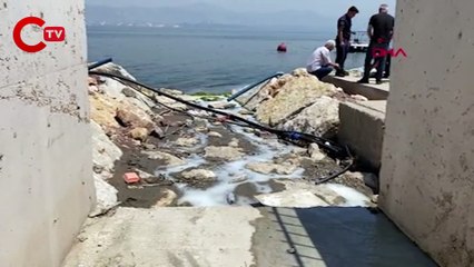 Korkutan görüntü: Dere beyaz renkte aktı