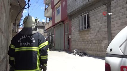 Mutfak tüpüyle balkona çıktı, mahalleliye panik yaşattı