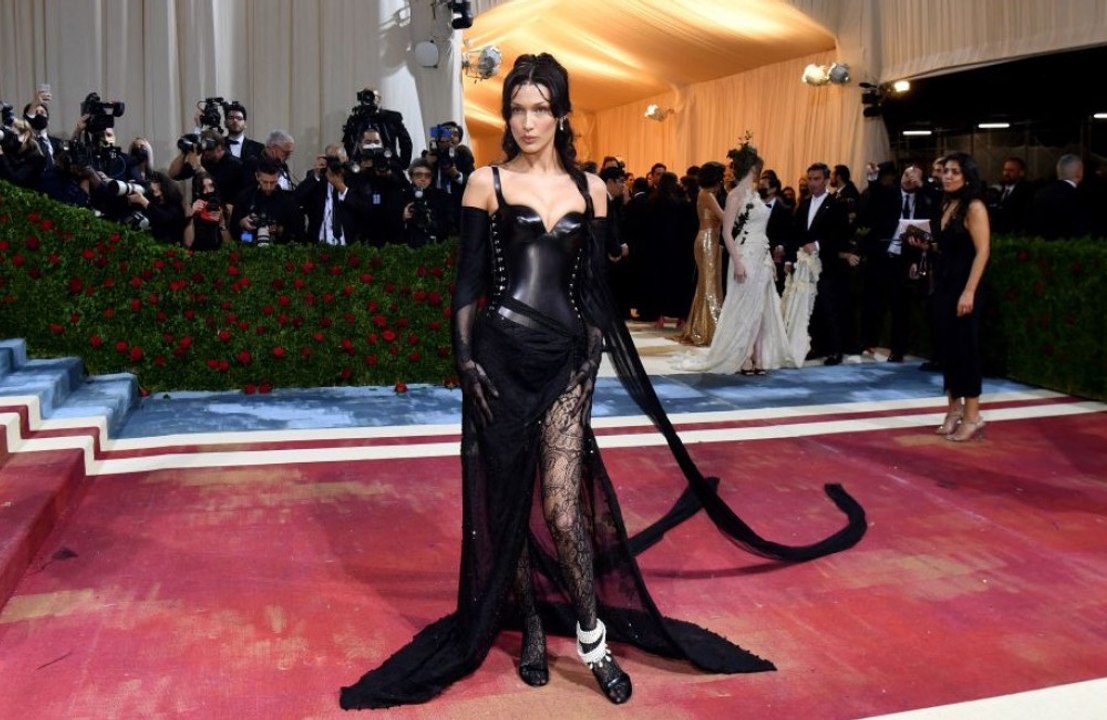 Bella Hadid: Distanziert sich von den Social-Media-Plattformen