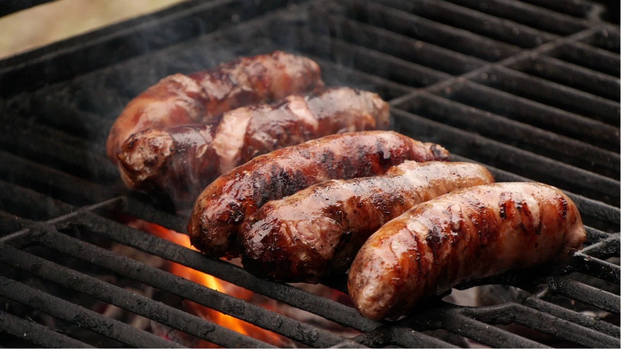 Für 'Öko-Test' zählt Haltung: Top-Noten nur für Bio-Grillwürste