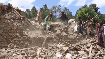 مشاهد مأساوية لضحايا أقوى زلزال ضرب أفغانستان منذ عقدين