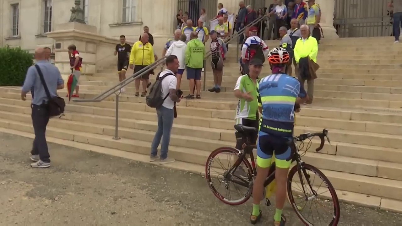 Charente-Maritimes : le procès du chauffeur de camion qui a renversé et frappé un cycliste s'est ouvert