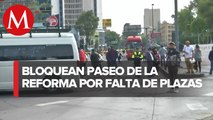 Maestros de la CNTE protestan en Paseo de la Reforma por falta de plazas