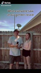 Mujer se graba devastada tras enterarse que será mamá de un niño y no de una niña