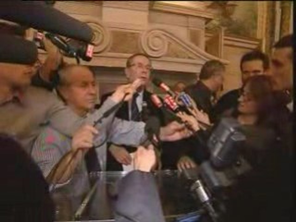 Mairie_Neuilly_Injures_Bousculades_Bagarres_Municipales_2008