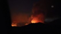 Bakanlar Soylu ve Kirişci Marmaris'te yangın sahasını gece havadan inceledi