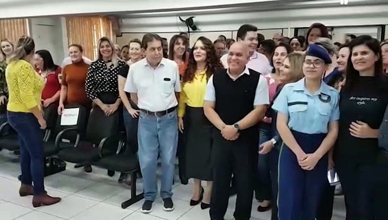 Kits Educatron são entregues para o Núcleo Regional de Educação de Cascavel