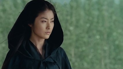 An Empress And The Warriors