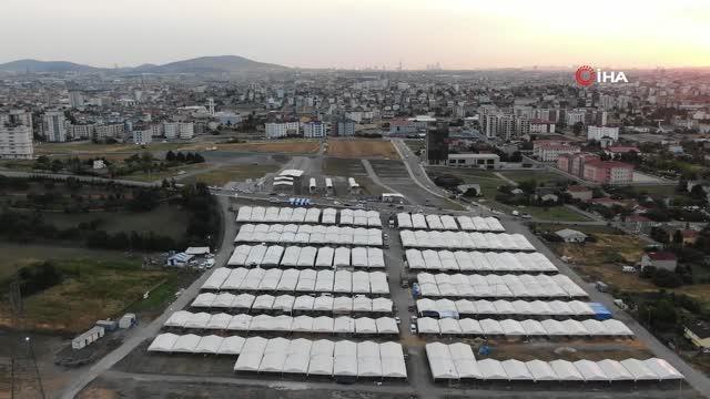 Sultanbeyli'de kurbanlıklar, satış ve kesim merkezine giriş yaptı