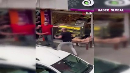 Sultanbeyli'de parasını ödemeyen müşteri ile lokanta çalışanları arasında kavga