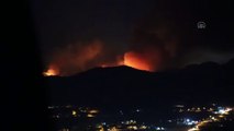 Bakanlar Soylu ve Kirişci Marmaris'te yangın sahasını gece havadan inceledi
