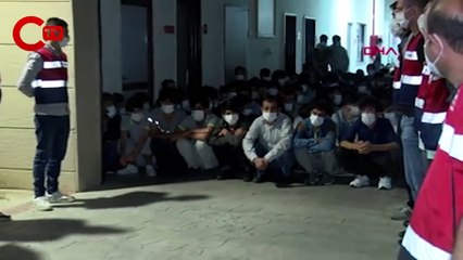 Kocaeli'de 136 düzensiz göçmen ülkesine gönderildi