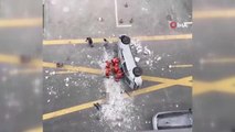 Son dakika haber... Çin'de elektrikli otomobil 3. kattan düştü: 2 ölü