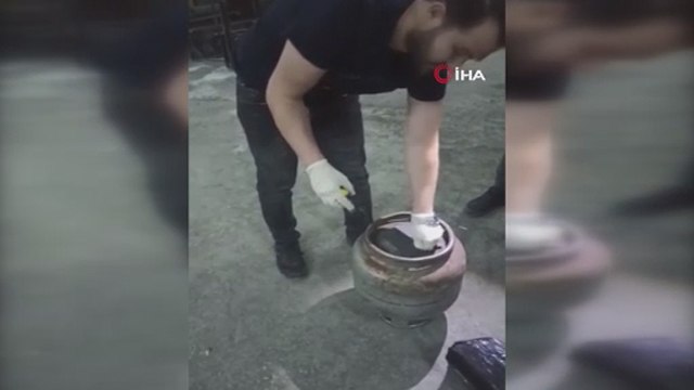 Ağrı’da tüp içerisine gizlenmiş bin 380 paket kaçak sigara ele geçirildi