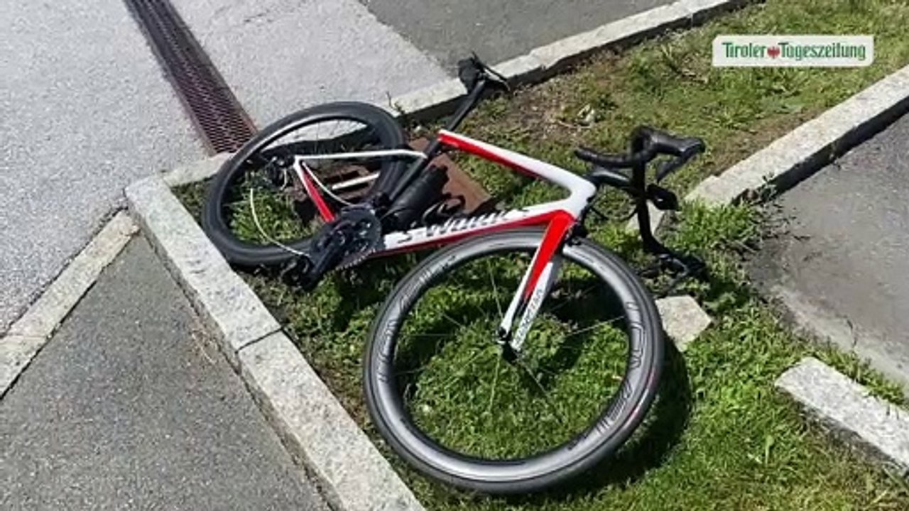 Schwerer Unfall In Kirchbichl:  Radfahrer kracht gegen Auto