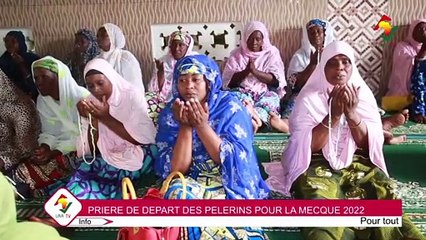 PRIÈRE DE DÉPART POUR LA MECQUE: Les pèlerins de l'association RAHMA en route pour Cotonou.