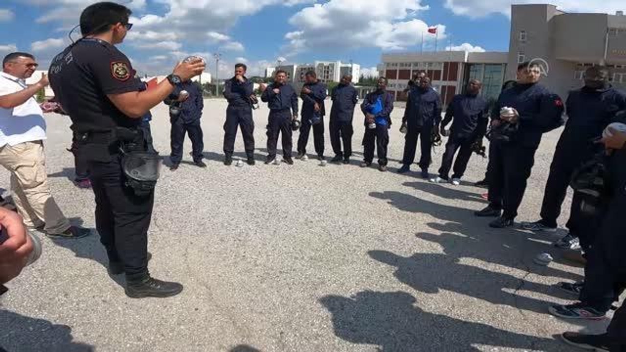 Son Dakika | AA'nın "21. Dönem Savaş Muhabirliği Eğitimi"nde Afrikalı 14 medya temsilcisi yer alıyor (2)