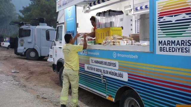 Marmaris Belediyesi'nden Yangına Lojistik Destek