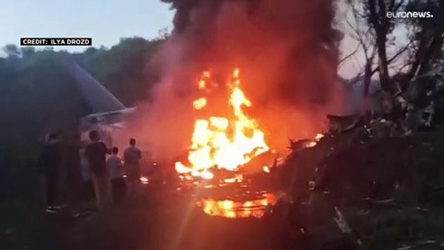 فيديو: مقتل أربعة أشخاص في تحطم طائرة شحن عسكرية روسية