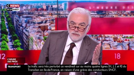 "Est-ce que je dois les sanctionner ?" : Pascal Praud remonté contre ses chroniqueurs absents après la pause pub