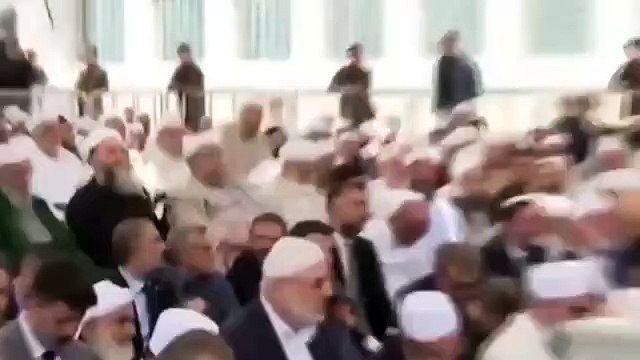 Mahmud Efendi Hazretleri'nin cenazesinde Cübbeli Ahmet Hoca hüngür hüngür ağladı