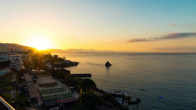 Photographer Chris Cork creates a timelapse of the skies in Kent