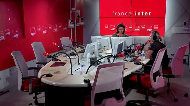 Macron à Kiev : Anne-Elisabeth Lemoine prend la défense de C à vous , critiquée par le SNJ de France Télévisions