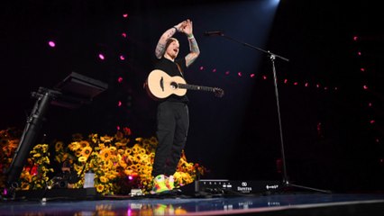Concert d'Ed Sheeran au Stade France : pourquoi les smartphones sont rendus obligatoires ?