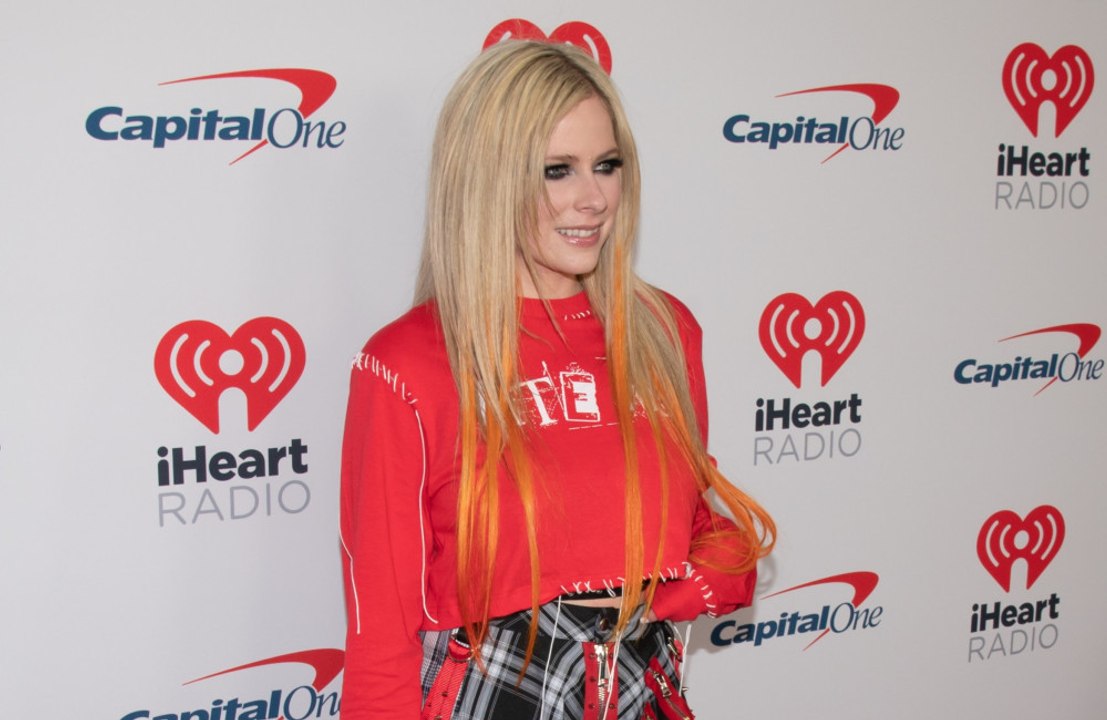 Avril Lavigne: Begeistert von Zusammenarbeit mit Travis Barker