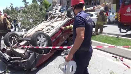 Drift yaparken aracının direksiyon hakimiyetini kaybeden ehliyetsiz sürücü, takla atıp başka bir otomobile çarptı