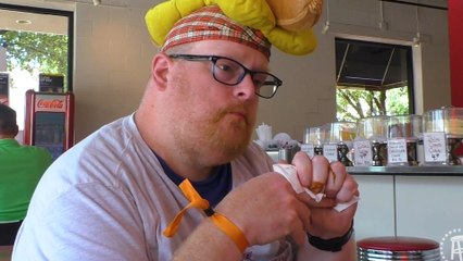 Raw Dogging at Hunky's Old Fashioned Hamburgers (Dallas, TX)