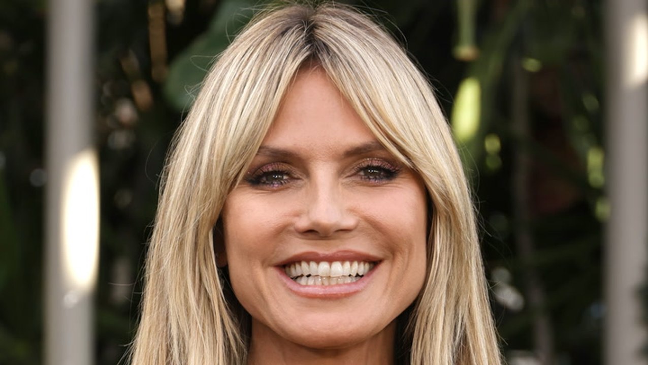 Heiß eingeschnürt! Heidi Klum tänzelt sexy vor der Kamera
