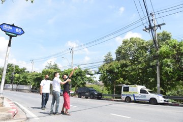 คลิป เหยื่อวัย 70 ปี ถุกสายเคเบิลพาดคอ