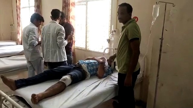 सिरसला के पास दो कारों में आमने-सामने की टक्कर एक की मौत, युवती सहित तीन घायल