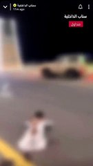 القبض على سعودي استلقى وسط شارع عام بهدف الشهرة