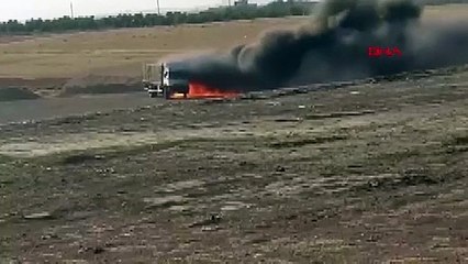 Bomba yüklü kamyon böyle imha edildi